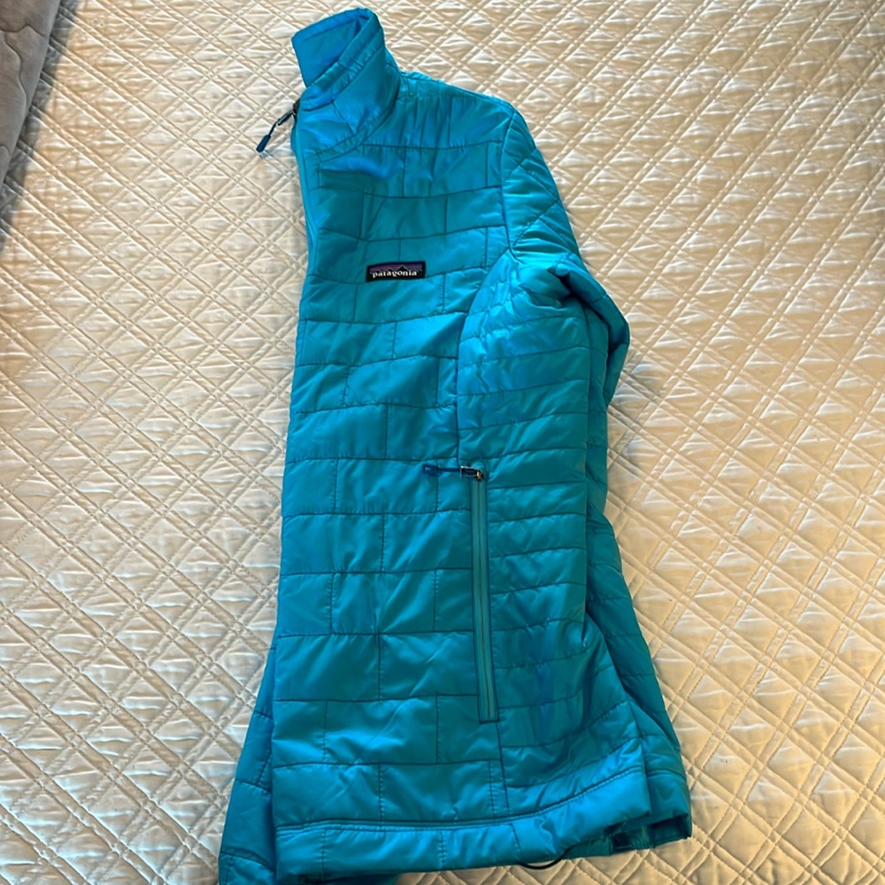 Women’s Lightweight Patagonia Jacket